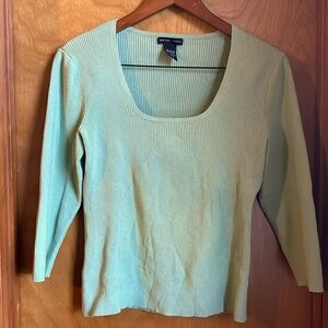 New York and Company green sweater, Large